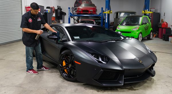 4-7-16-InUse-SPI995MatteDetailingSpray-Lamborgini-4496