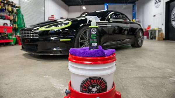 WAC207-CarbonFlexVitalizeWash-AstonMartin-ProtectiveCoatings